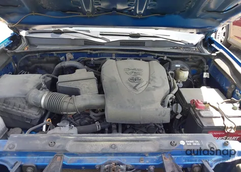 2017 Toyota Tacoma Sr5 V6 z USA, uszkodzony, nr VIN 3TMCZ5AN4HM094497